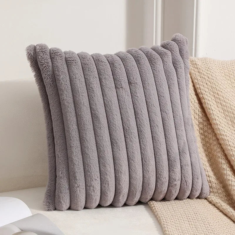 Capa de Almofada Aconchego Listrado – Elegância e Conforto para Sua Sala
