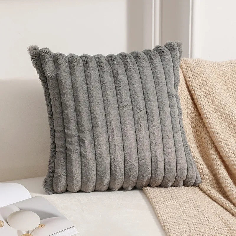 Capa de Almofada Aconchego Listrado – Elegância e Conforto para Sua Sala